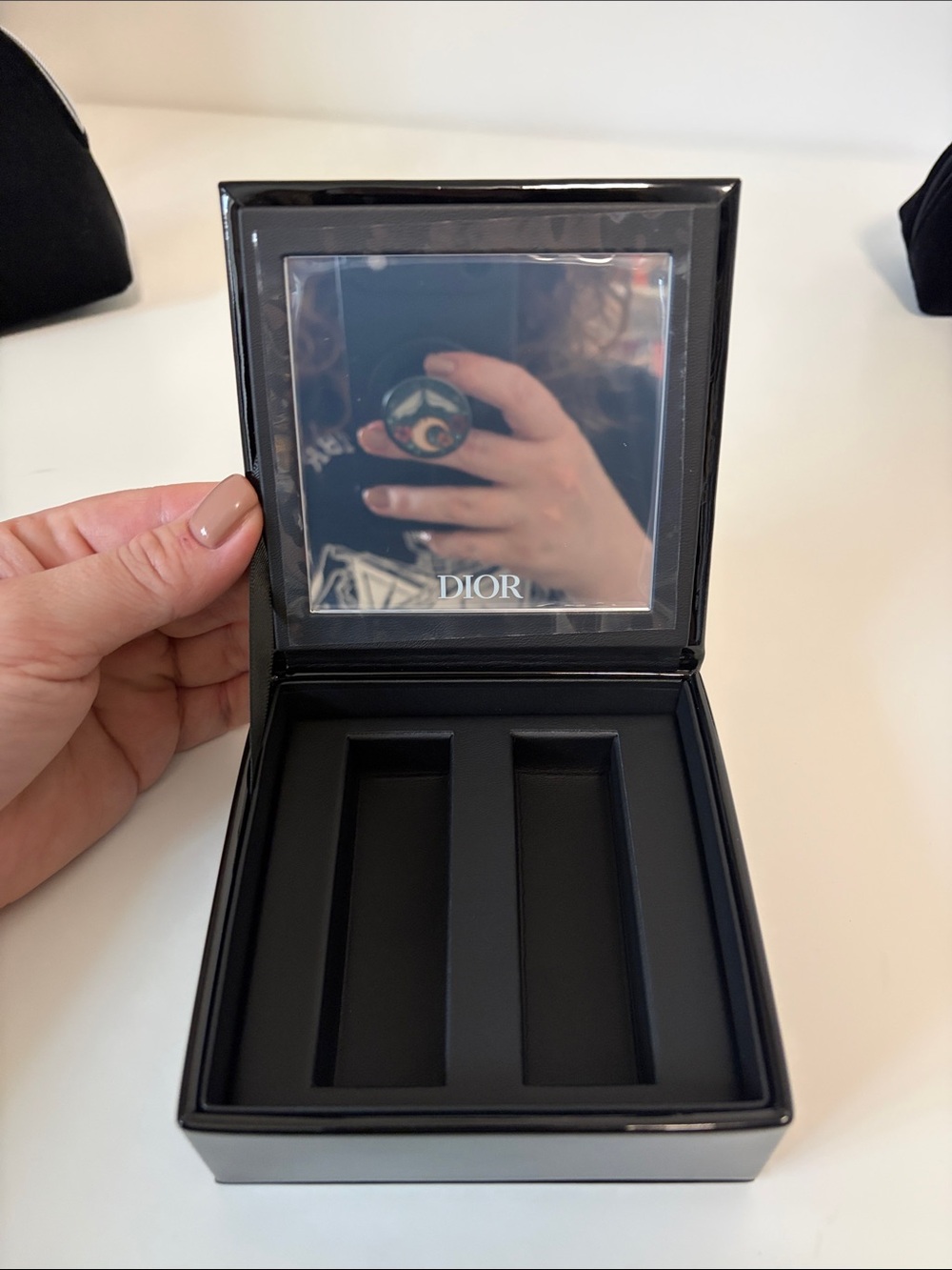 Dior - Picture 2 of 4